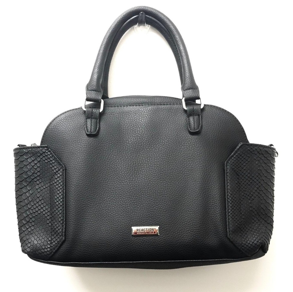EUC Kenneth Cole Reaction hand purse